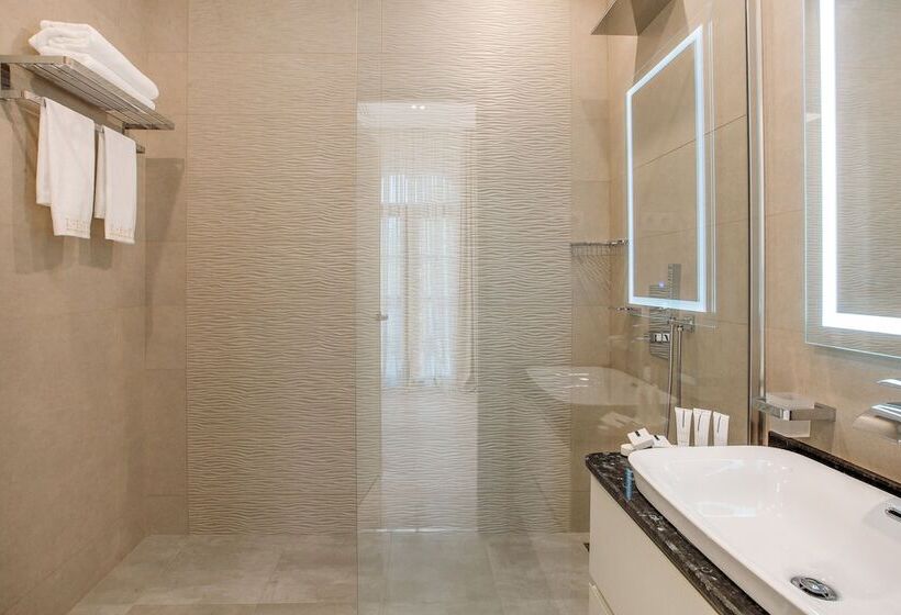 سوئیت پرزیدنت, Leto Boutique Hotel Zugdidi