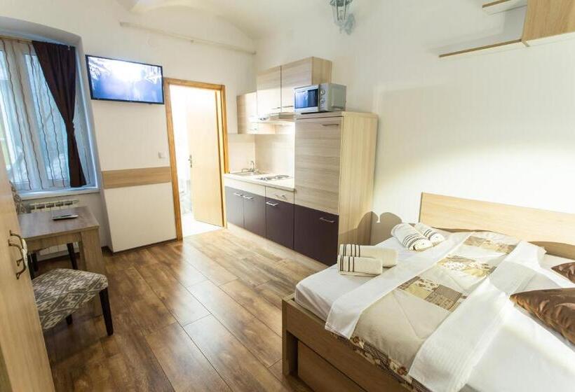 스탠다드 스튜디오, Guesthouse Bed 4 You