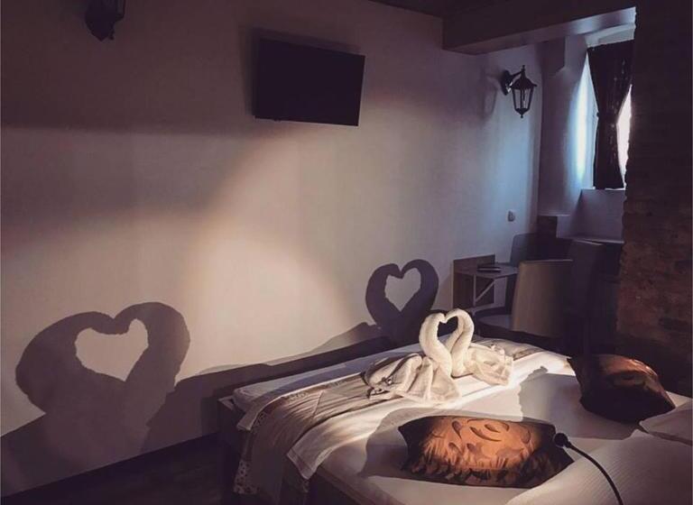 استودیوی استاندارد, Guesthouse Bed 4 You