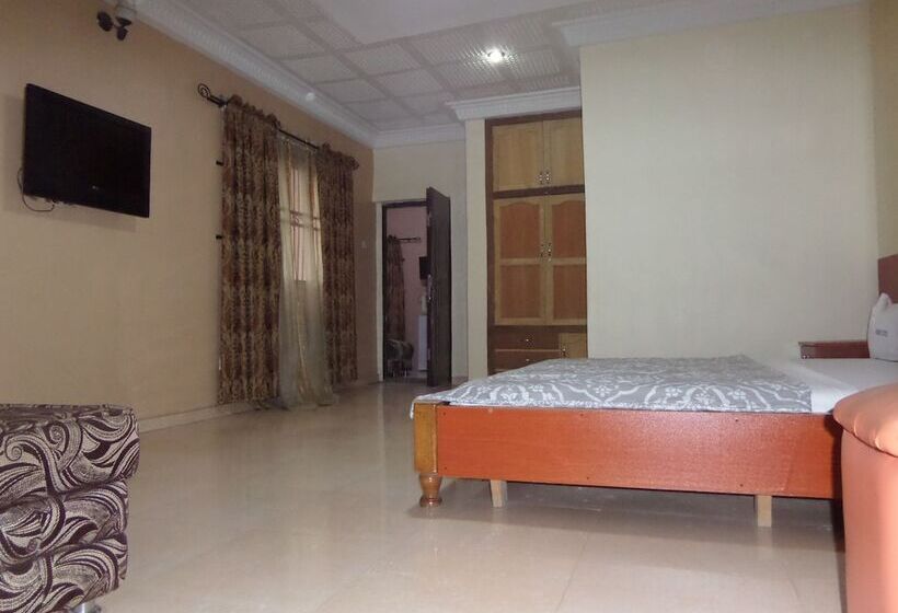 سوییت, Murray S Suites