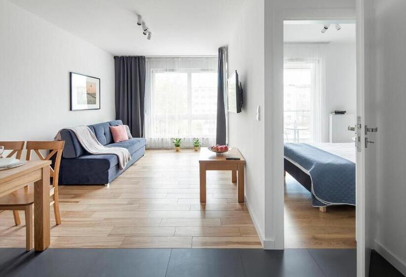 سوییت سوپریور, Sleepy3city Apartments Batorego 9