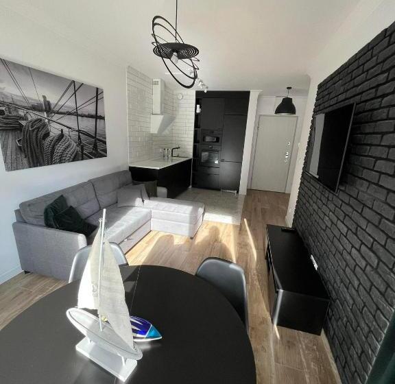 سوییت اجرایی, Sleepy3city Apartments Batorego 9