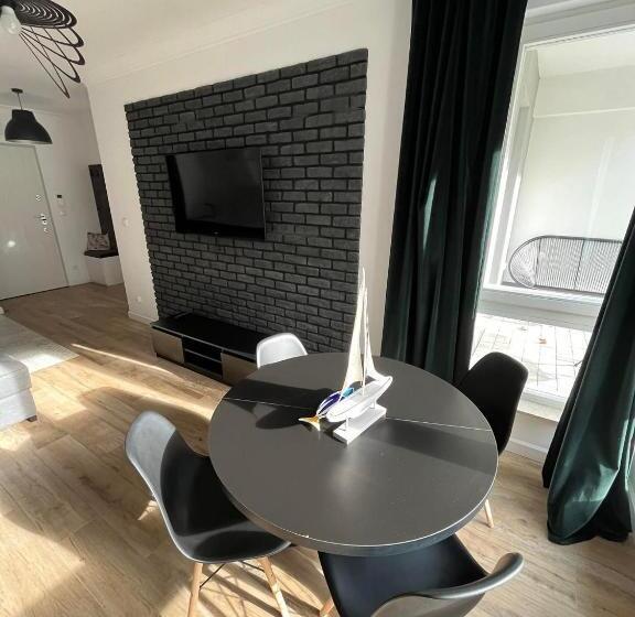 سوییت اجرایی, Sleepy3city Apartments Batorego 9