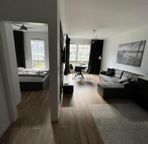 سوییت اجرایی, Sleepy3city Apartments Batorego 9
