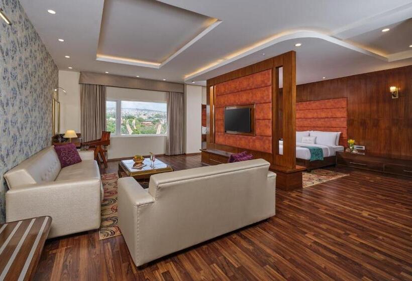 Президентский Люкс, Zone By The Park, Jammu