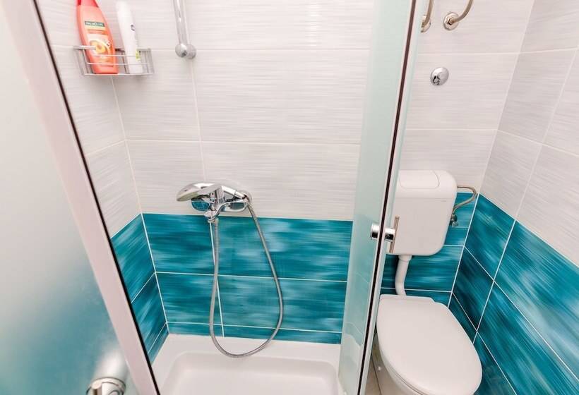 סטודיו סופריור עם נוף לים, Guest House Avdic