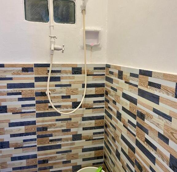 Cama em Quarto Compartilhado, Babu Backpackers Inn