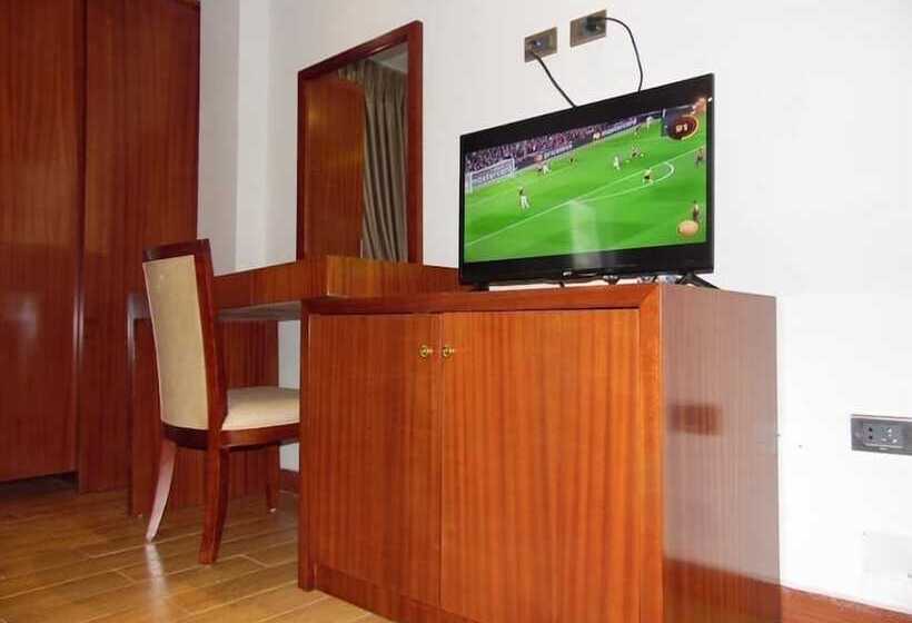 سوئیت خانواده 2 خوابه, Kerawi International