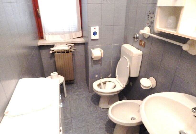 استودیوی استاندارد, Residence Europa Unita