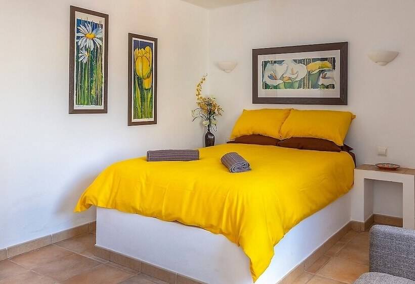 Номер Стандарт, Casa Dos Ninos