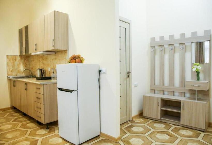 اتاق اکونومی, Alba Hotel Yerevan