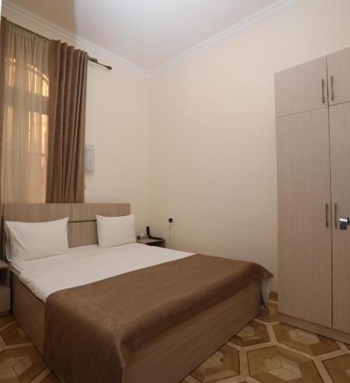 سوئیت جونیور خانوادگی, Alba Hotel Yerevan