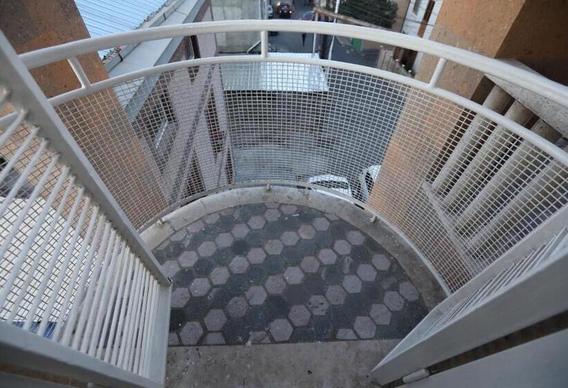 سوئیت جونیور خانوادگی, Alba Hotel Yerevan