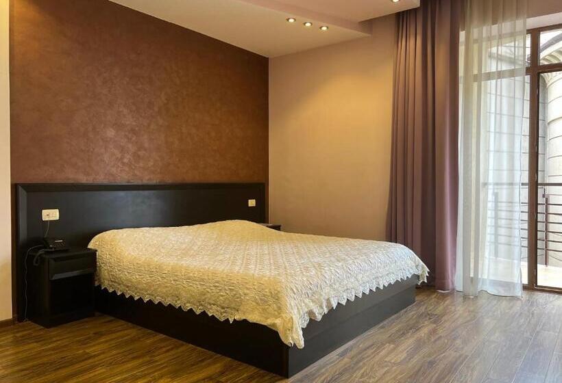 اتاق استاندارد, Grand Hills