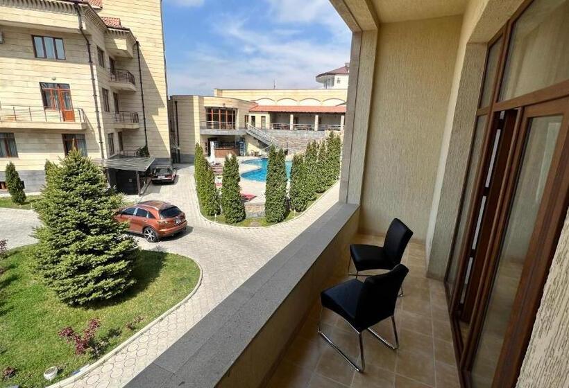 اتاق استاندارد, Grand Hills
