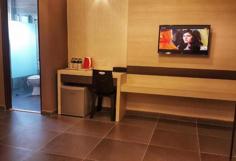 Номер Стандарт Трехместный, Kampar Boutique Hotel   Kampar Sentral