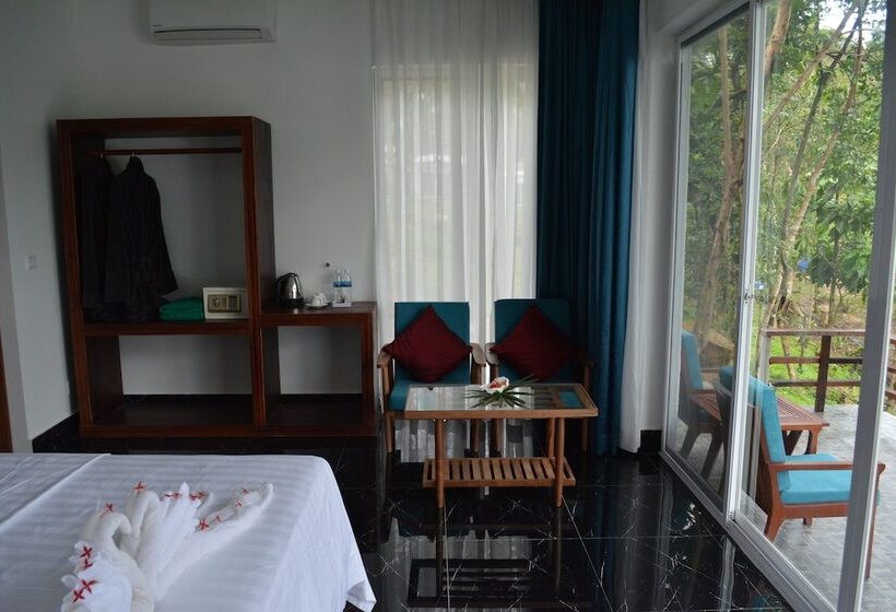 بانگلوی لوکس, Pearl Beach Resort & Spa