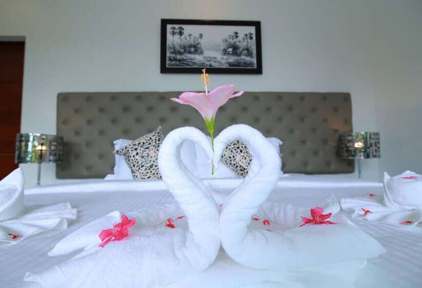 بانگلوی لوکس, Pearl Beach Resort & Spa