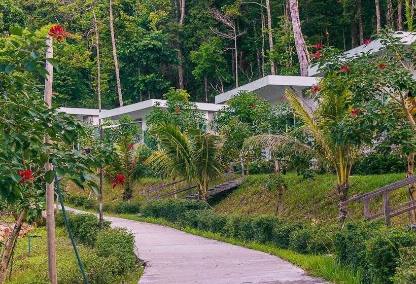 بانگلوی لوکس, Pearl Beach Resort & Spa