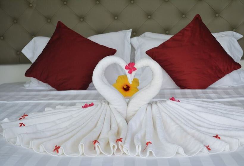 بانگلوی لوکس, Pearl Beach Resort & Spa