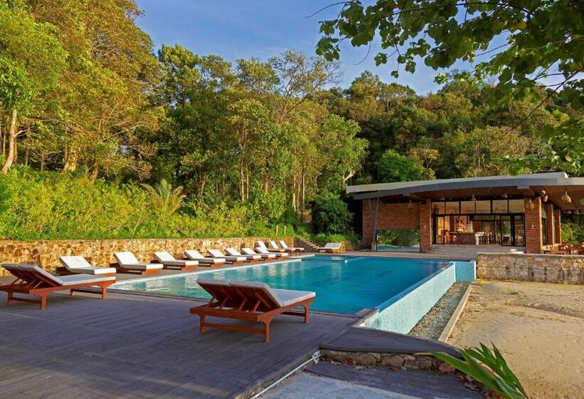 سوییت لوکس, Pearl Beach Resort & Spa