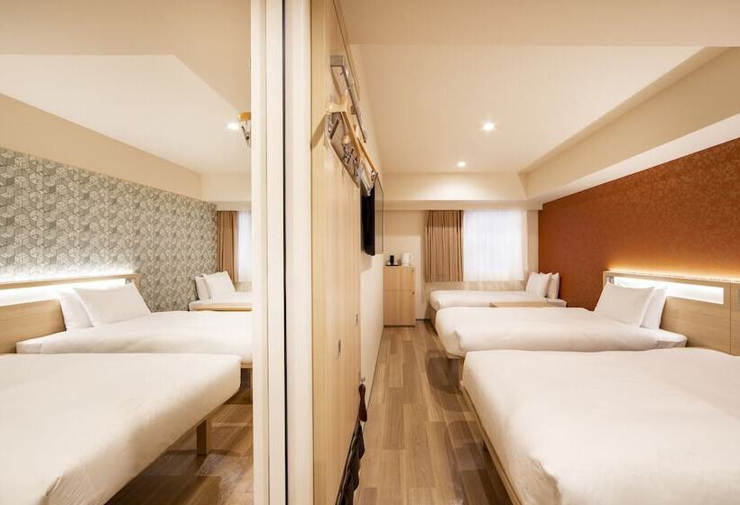 Quarto Estandar Comunicado, Karaksa Hotel Tokyo Station