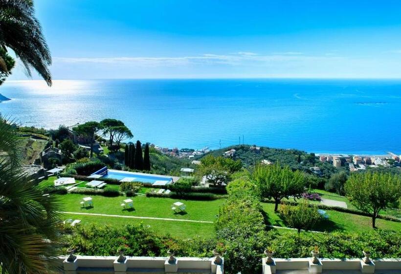 سوییت جونیور با چشم‌انداز دریا, Villa Riviera Resort