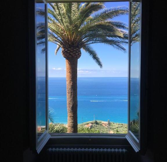 سوییت جونیور با چشم‌انداز دریا, Villa Riviera Resort