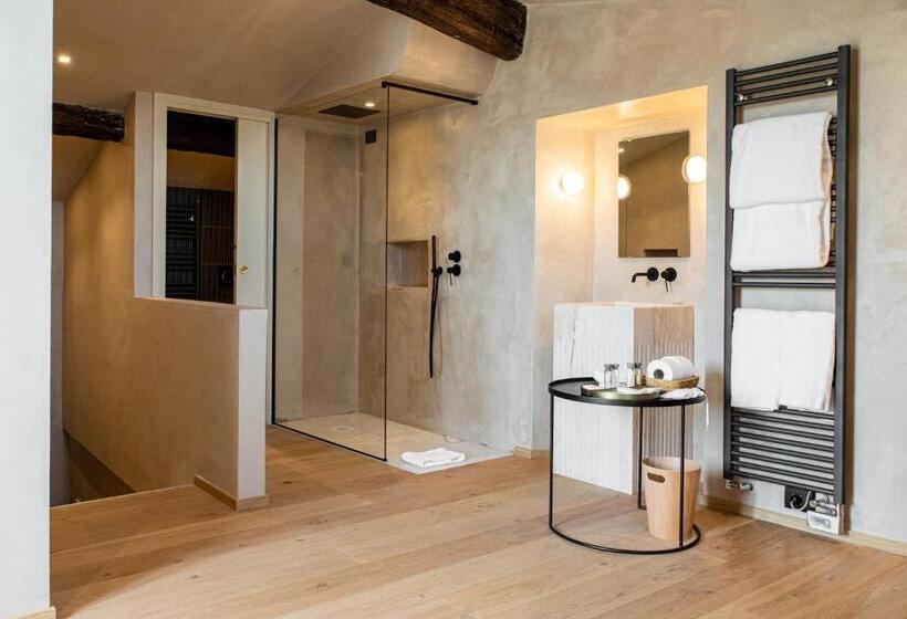 اتاق استاندارد با چشم‌انداز دریا, Villa Riviera Resort