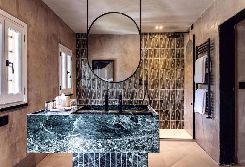 Suite with Terrace, Villa Riviera Resort