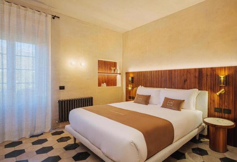 سوییت با چشم‌انداز باغ, Villa Riviera Resort
