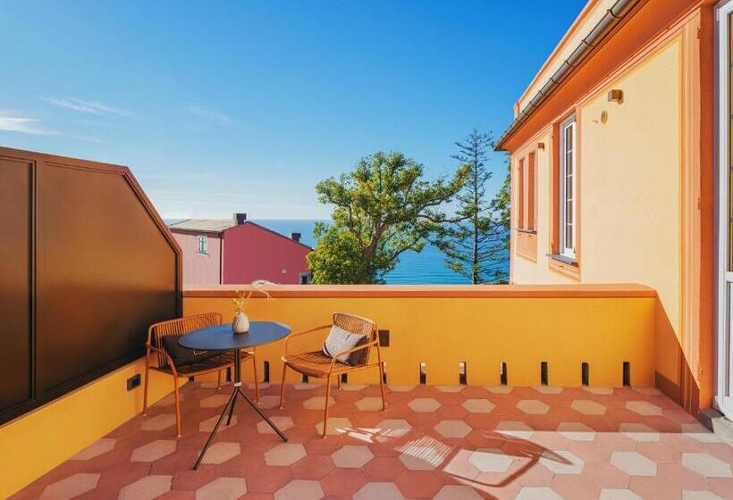 سوییت سوپریور, Villa Riviera Resort