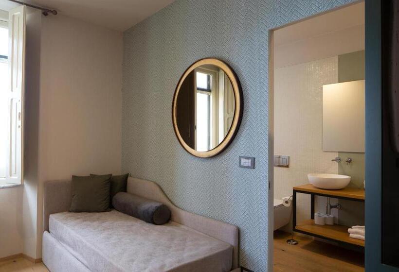 سوییت جونیور با چشم‌انداز دریا, Villa Riviera Resort