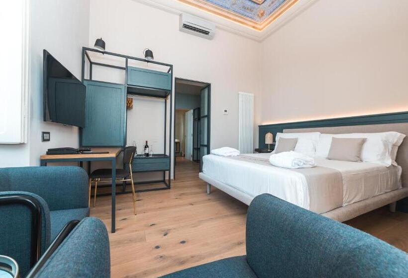 سوییت جونیور با چشم‌انداز دریا, Villa Riviera Resort