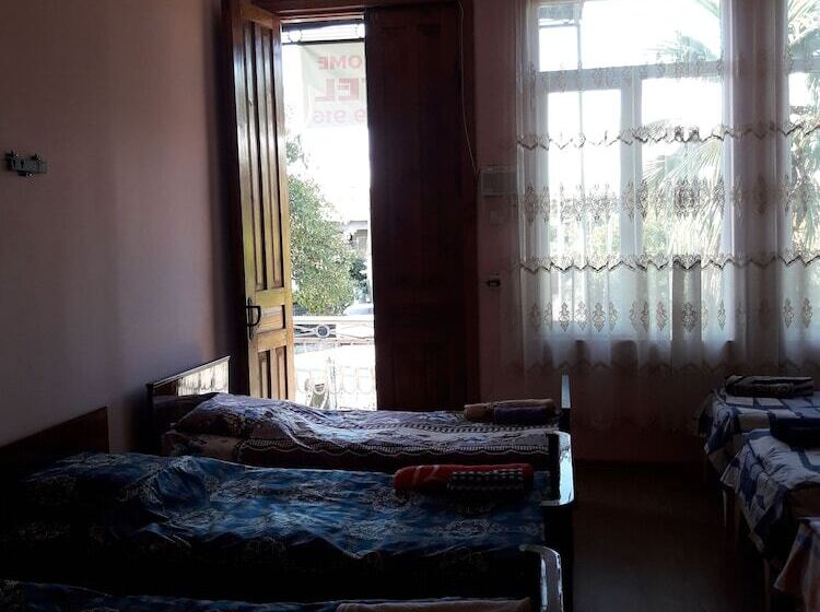 تختخواب در اتاق مشترک, Cozy Home