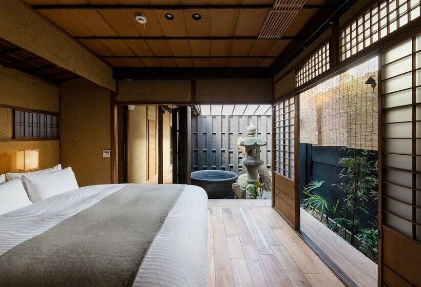 اتاق لوکس, Nazuna Kyoto Gosho