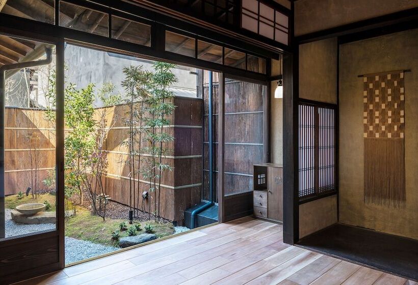 اتاق لوکس, Nazuna Kyoto Gosho