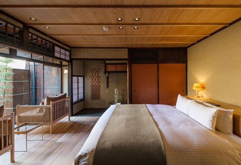 اتاق لوکس, Nazuna Kyoto Gosho