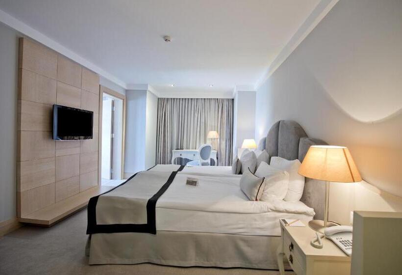 Люкс Повышенной Комфортности, Ramada Resort By Wyndham Bodrum