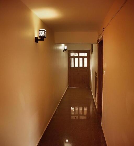 패밀리 스위트, Rising Star With Garden With Private Parking Near To Mall Road