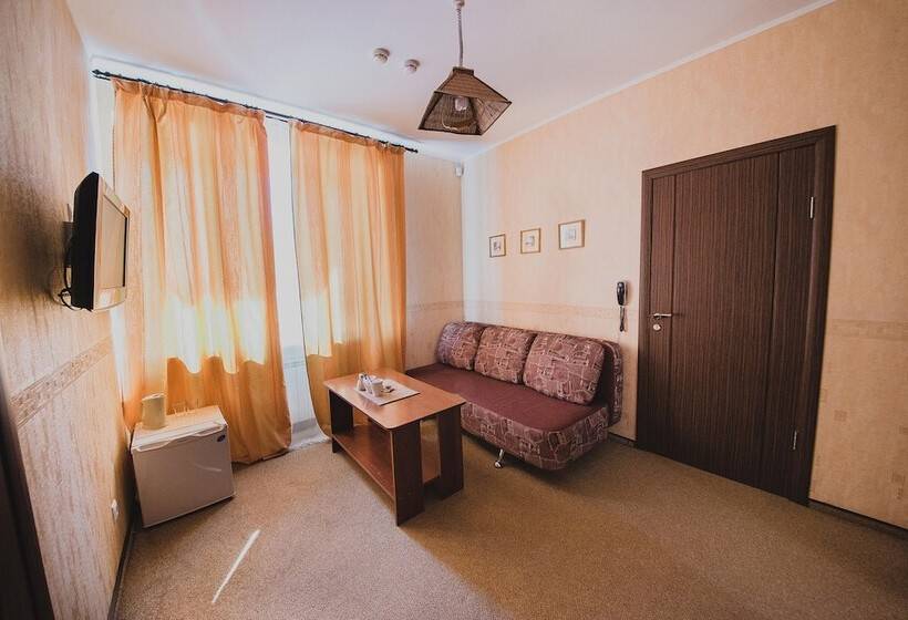 舒适型房间, Podkova Omsk