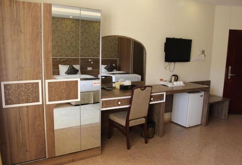 اتاق استاندارد سه نفره, Al Diyar