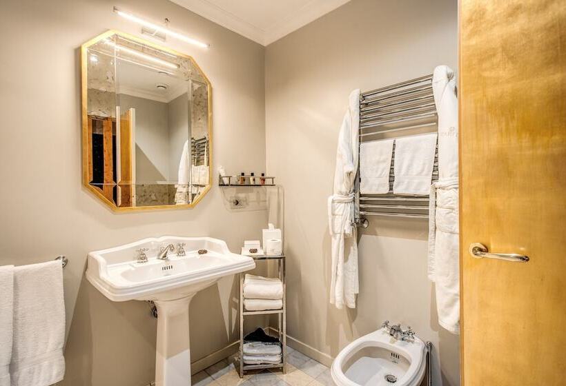 سوییت لوکس, Martius Private Suites