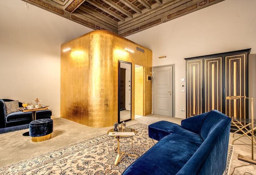 سوییت لوکس, Martius Private Suites