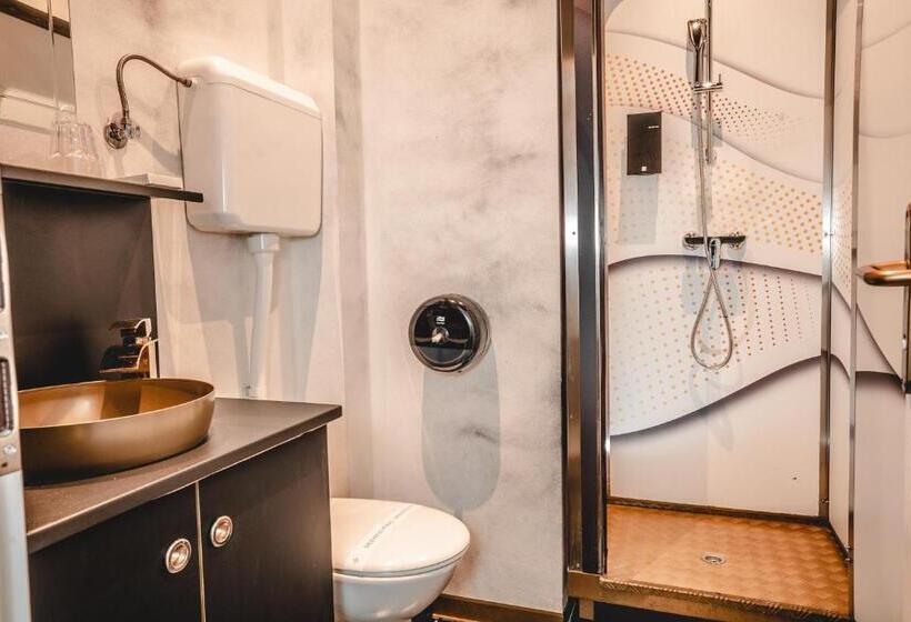 تختخواب در اتاق مشترک, Chillout Hostel Zagreb