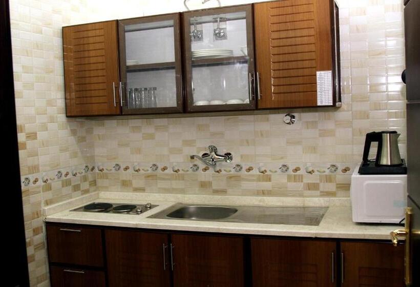 استودیوی لوکس, Dar Al Khaleej Hotel Apartments