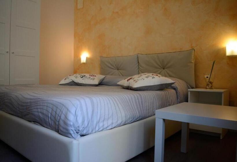Номер Deluxe с Балконом, Catania Etnea Bed And Breakfast