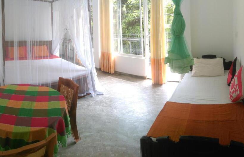 Quarto Standard com Terraço, Aluthgedara Guest House