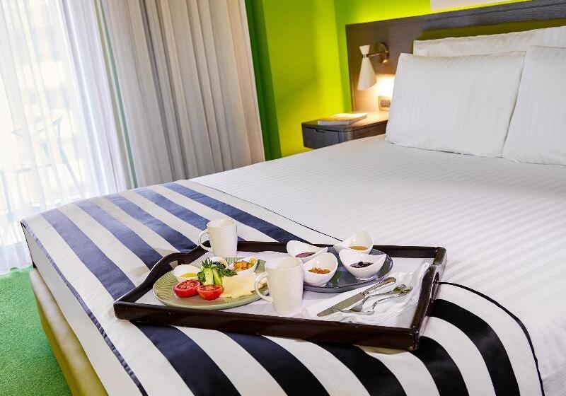 Quarto Familiar, En Hotel Boutique Izmir