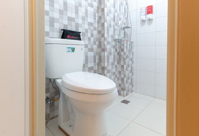 اتاق استاندارد, Reddoorz Near Pnr Espana Station